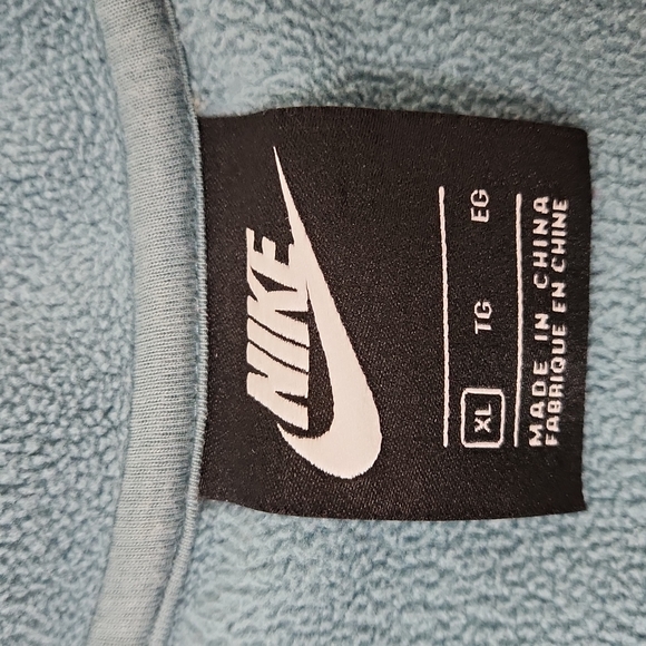 NIKE Boys xl zip front jacket with hood in beautiful blue/grey color - Picture 2 of 10